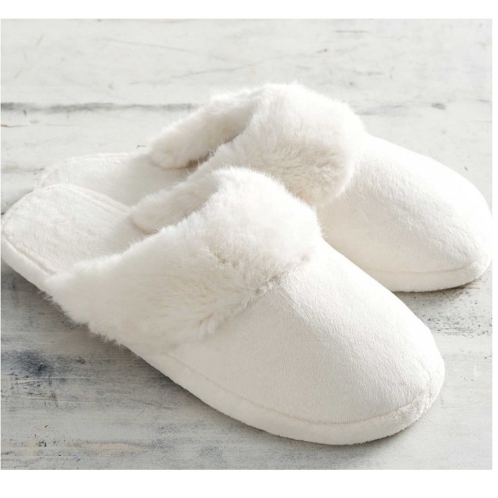 Pottery Barn Alpaca Faux Fur Slippers Super Soft Plush House Shoes Size Large